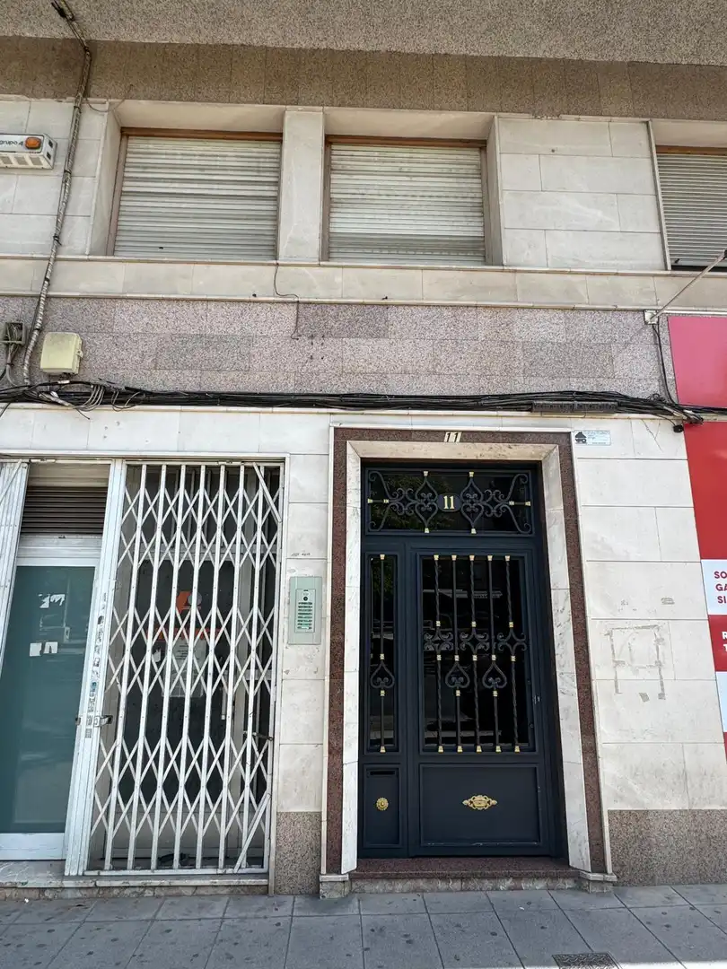 Office space for sale in C/ de la Llibertat, imagen 3
