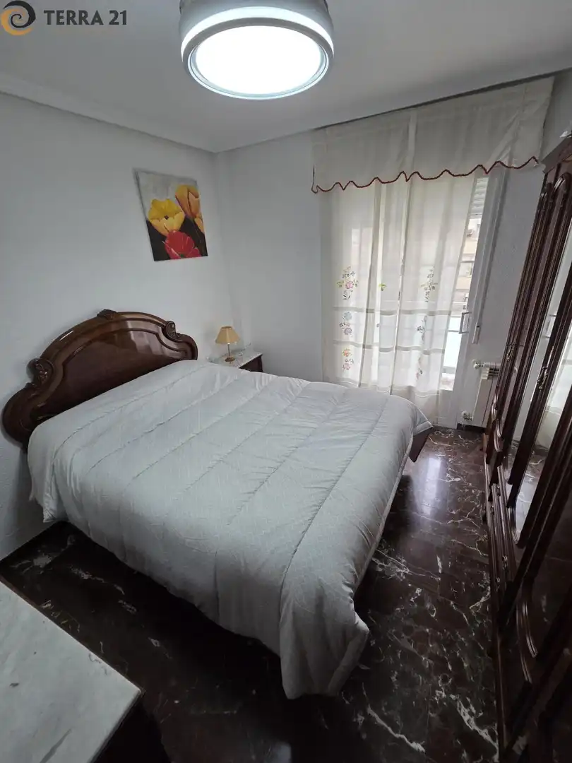 Bedroom of Flat for rent in Jaén  with Air Conditioner and Heating
