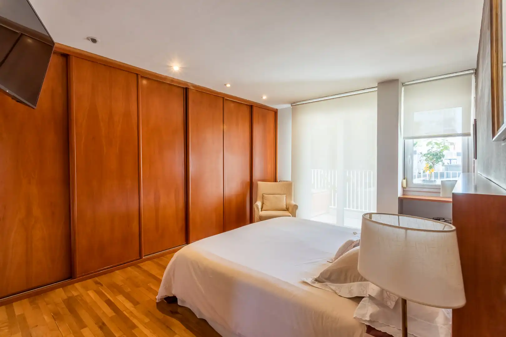 Schlafzimmer von Wohnung zum Verkauf in Barcelona mit Klimaanlage, Heizung und Parkett