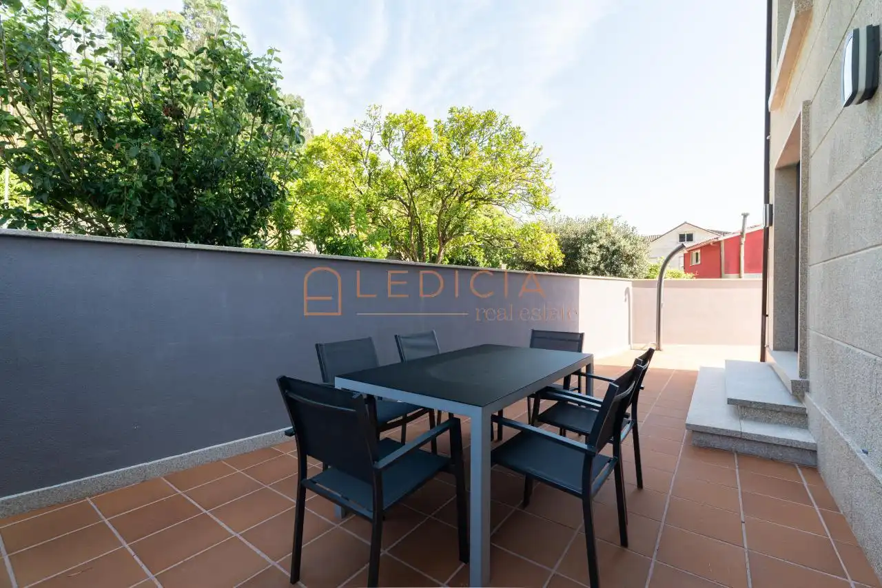 Terrace of Houses for sale in Moaña  with Heating, Private garden and Swimming Pool
