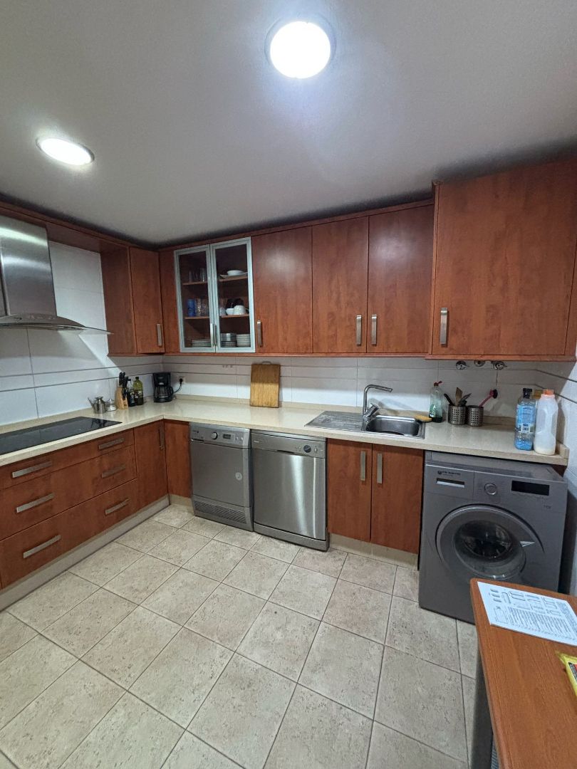 Cocina de Piso en venta en  Ceuta Capital con Amueblado, Horno y Lavadora