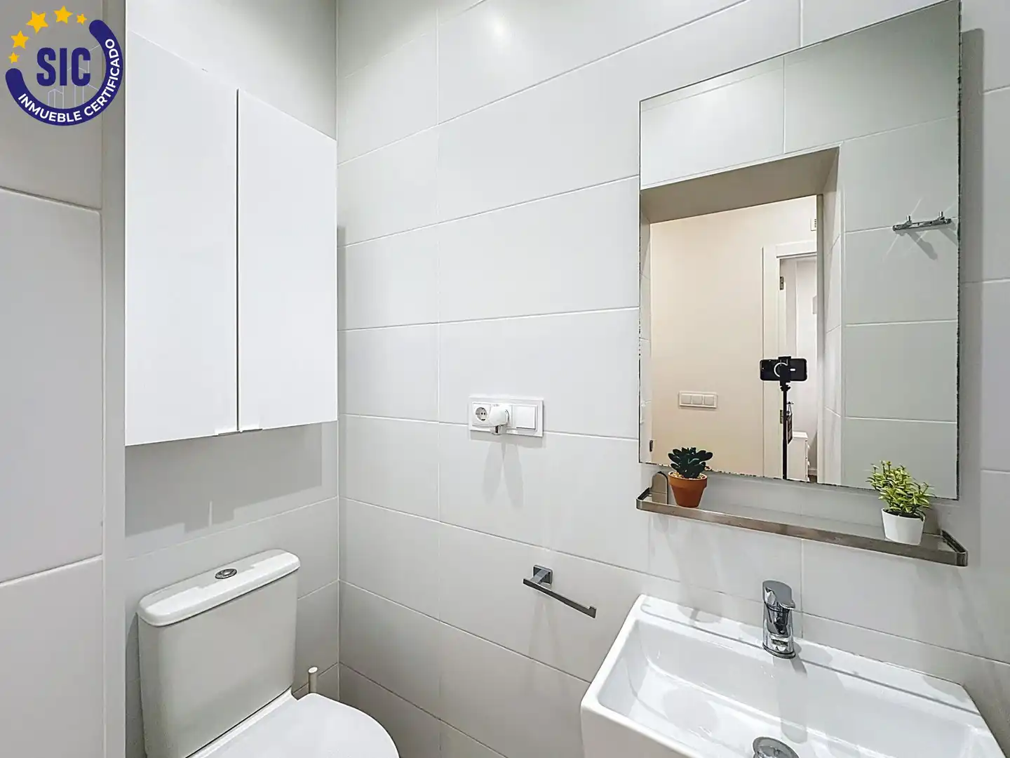 Baño de Piso en venta en Valencia con Aire acondicionado, Calefacción y Amueblado