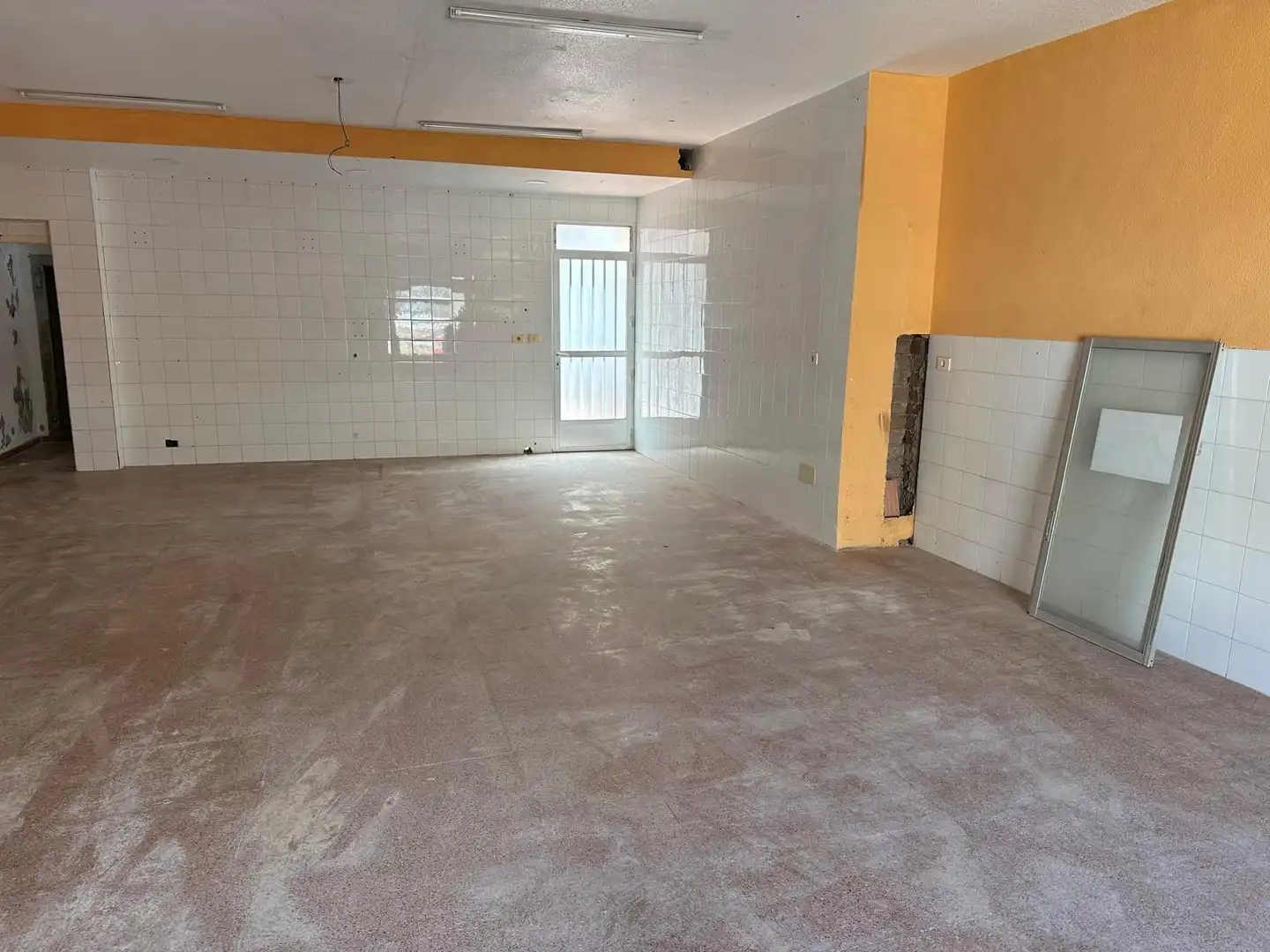 Local en venta en Cartagena con Terraza