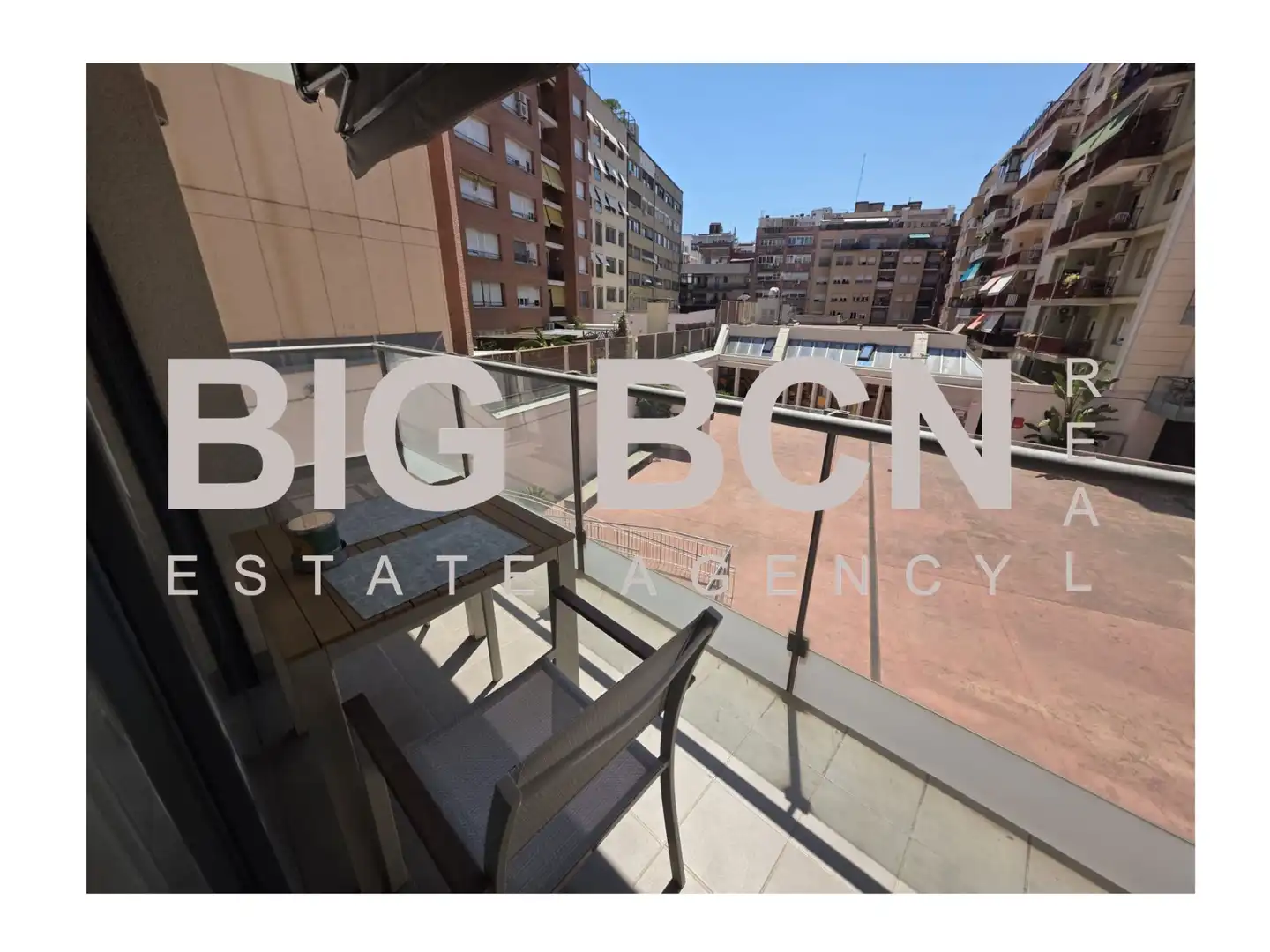 Flat for sale in Barcelona  with Air Conditioner, Heating and Parquet flooring