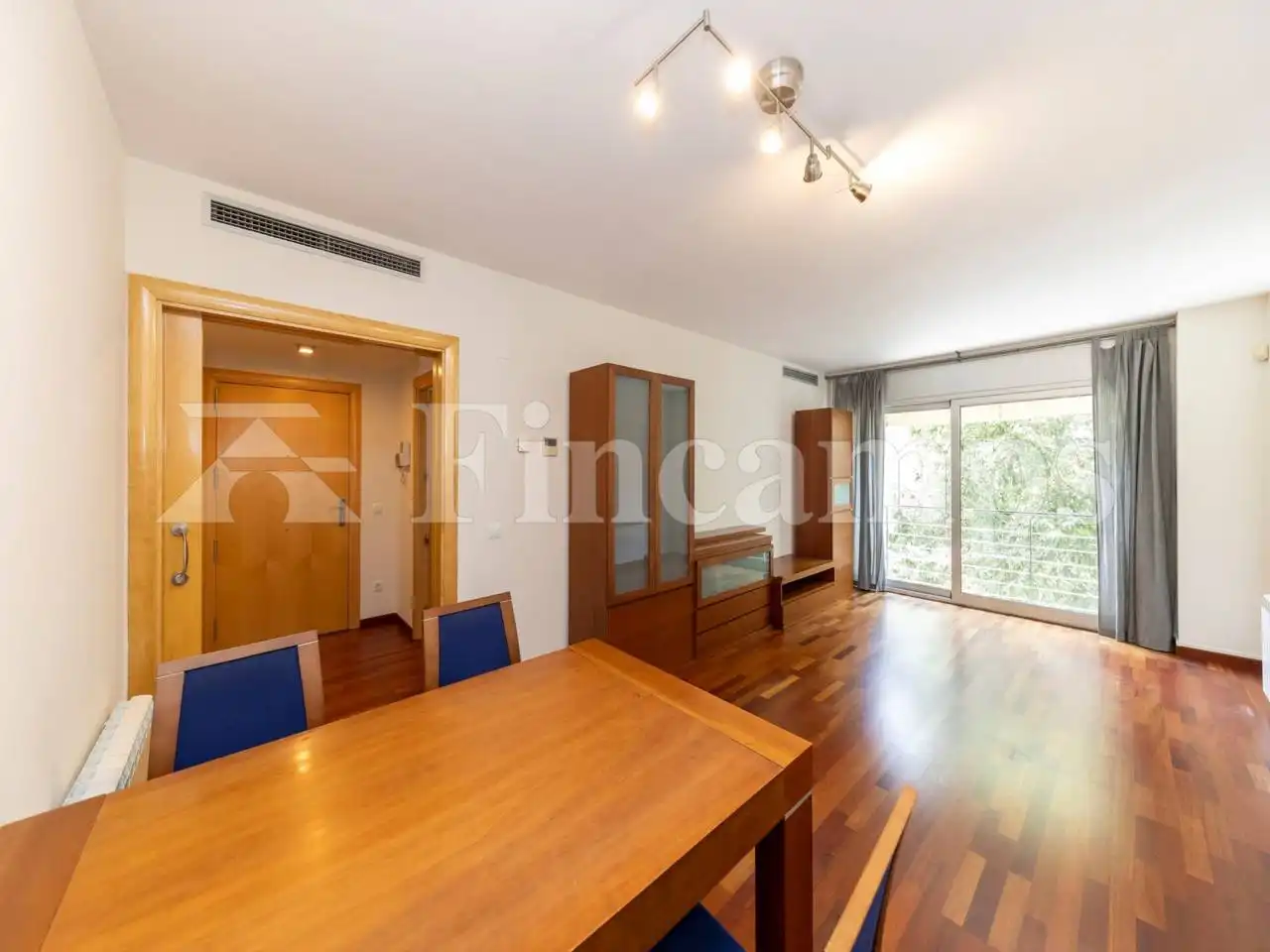 Wohnzimmer von Wohnung zum Verkauf in Sabadell mit Parkett, Abstellraum und Alarm
