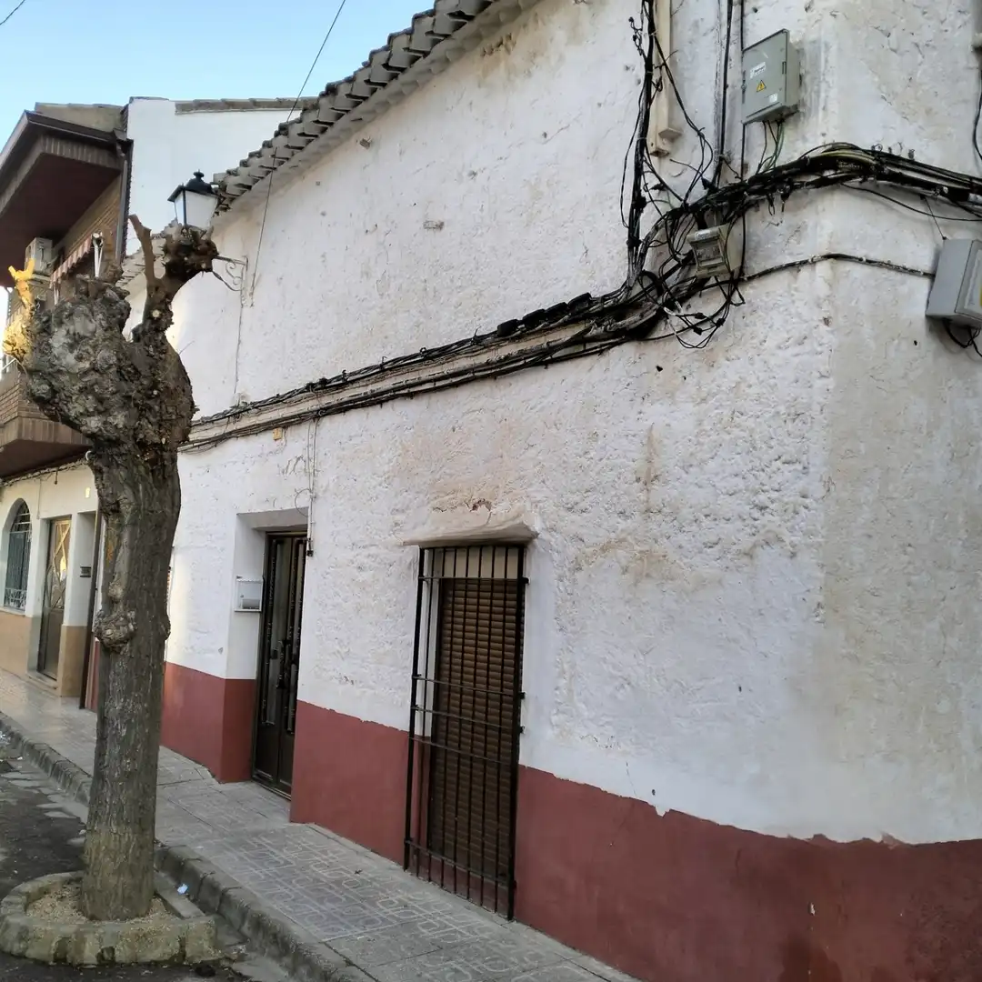 Casa in vendita a Plaza del Cazador Leonardo Requena 1