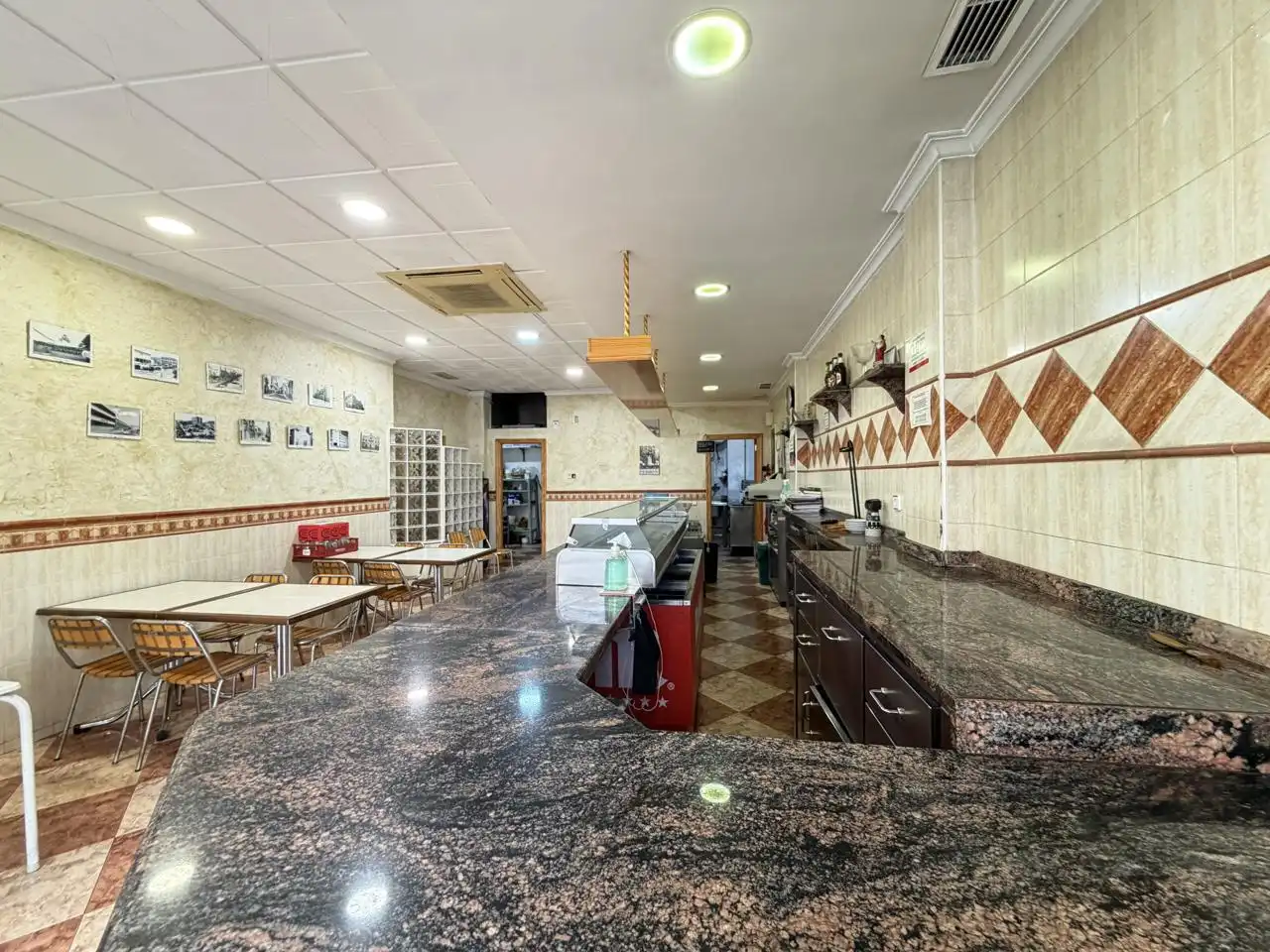 Local comercial en venda a Calle Lamberto Amat, imagen 2