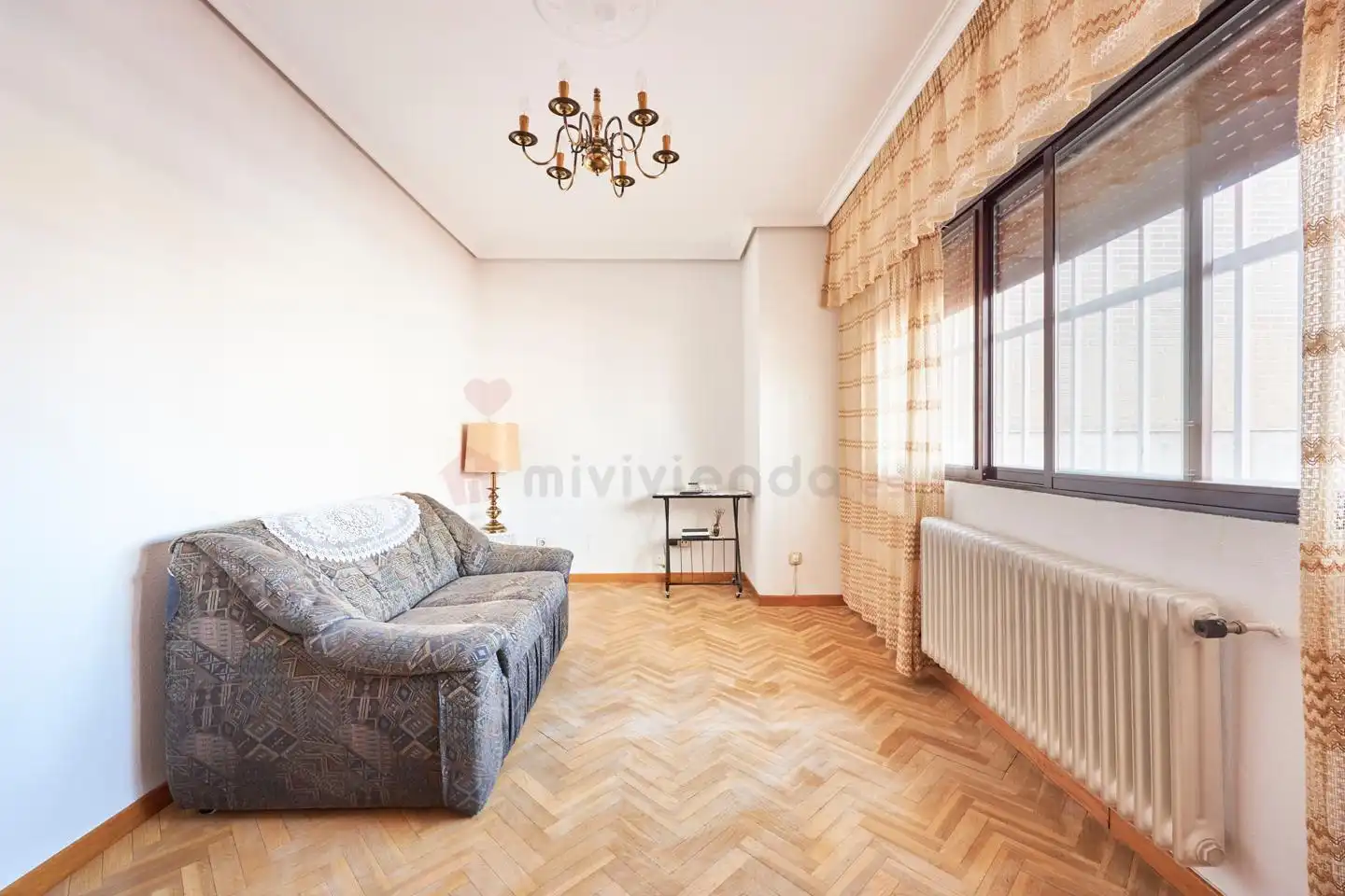 Wohnzimmer von Dachboden zum Verkauf in Madrid mit Heizung, Terrasse und Abstellraum