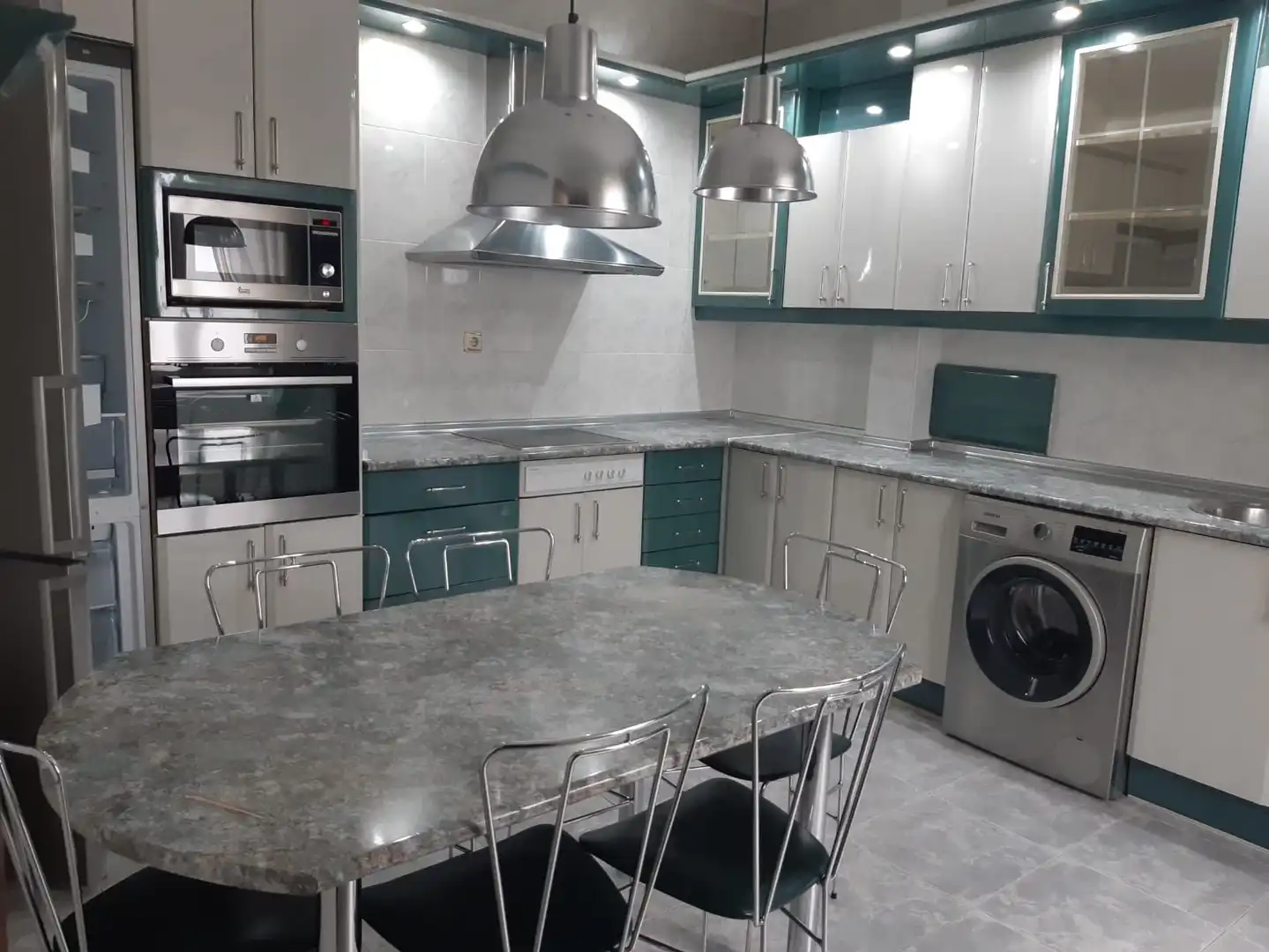 Kitchen of Flat for rent in Salamanca  with Heating, Parquet flooring and Furnished
