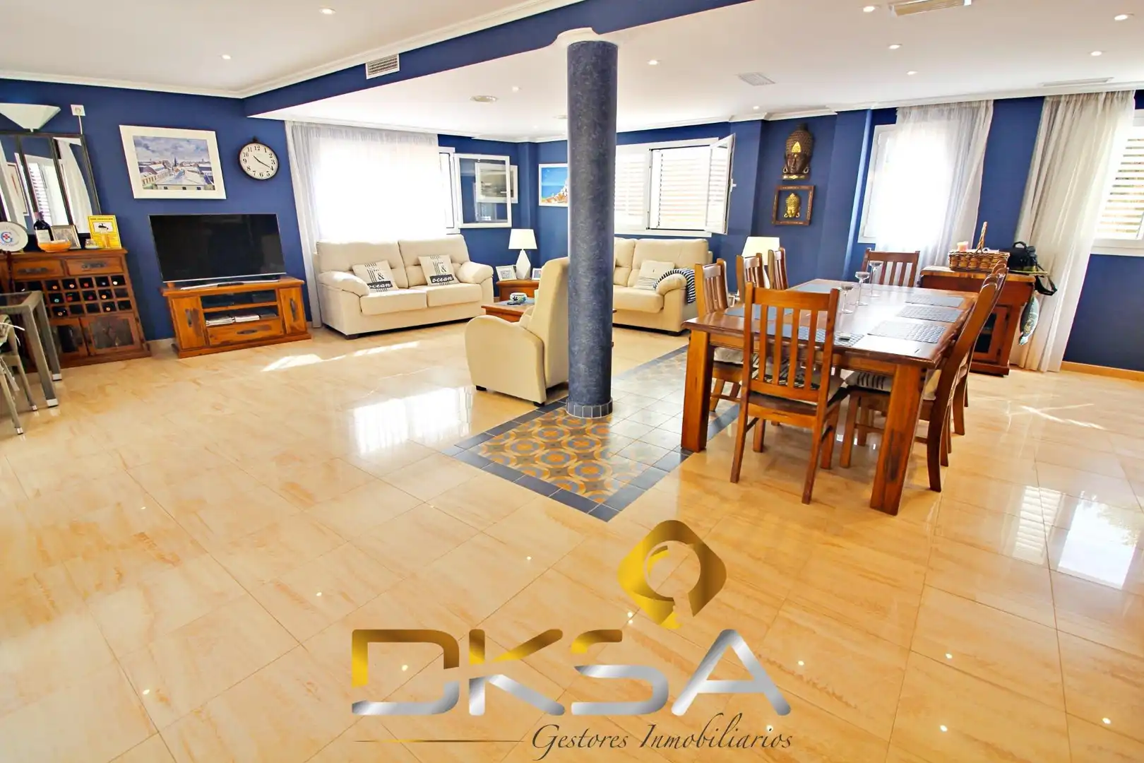 Sala d'estar de Casa o xalet en venda en Oropesa del Mar / Orpesa amb Aire condicionat, Jardí privat i Terrassa