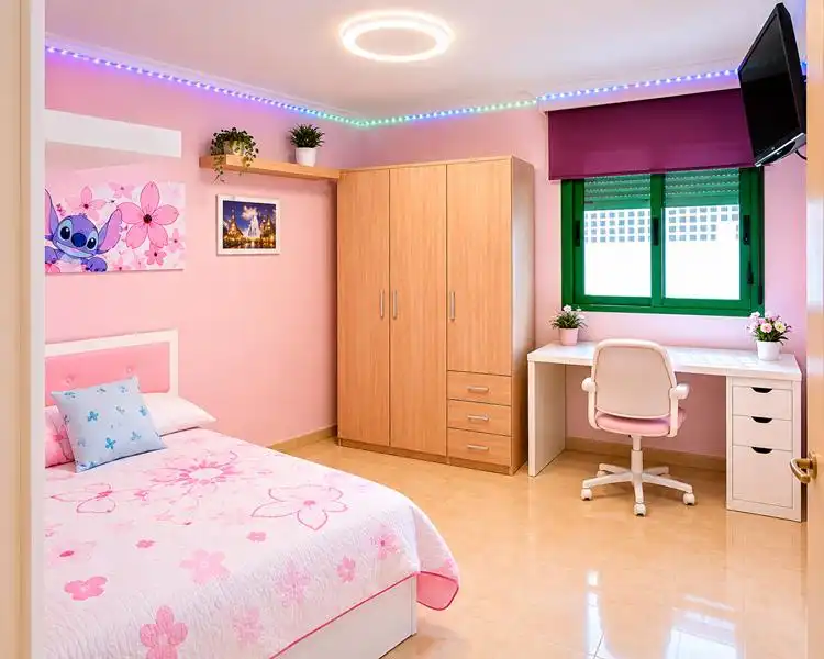 Habitación de Piso en venta en Estepona con Aire acondicionado, Calefacción y Jardín privado