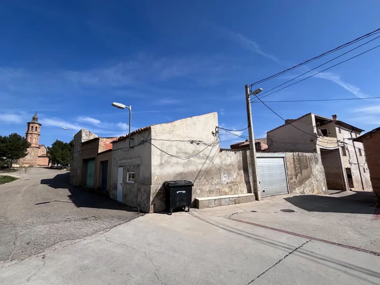 Vista exterior de Casa o chalet en venta en Escatrón con Terraza, Trastero y Amueblado
