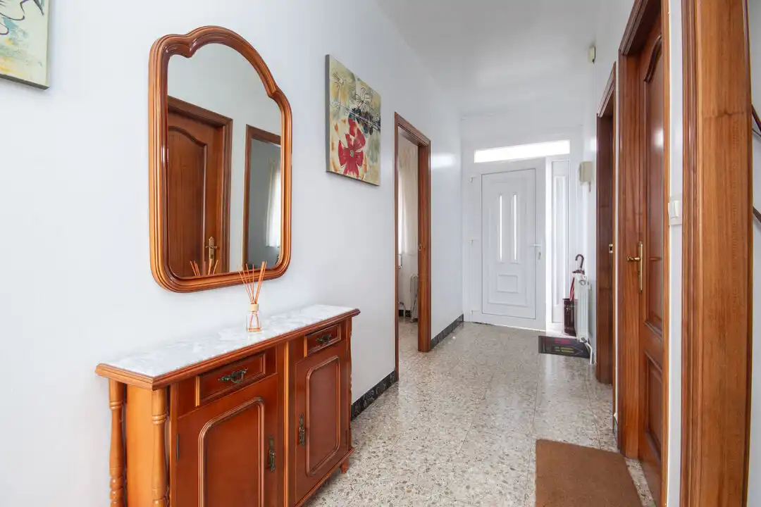 Houses for sale in Carballo  with Heating and Furnished