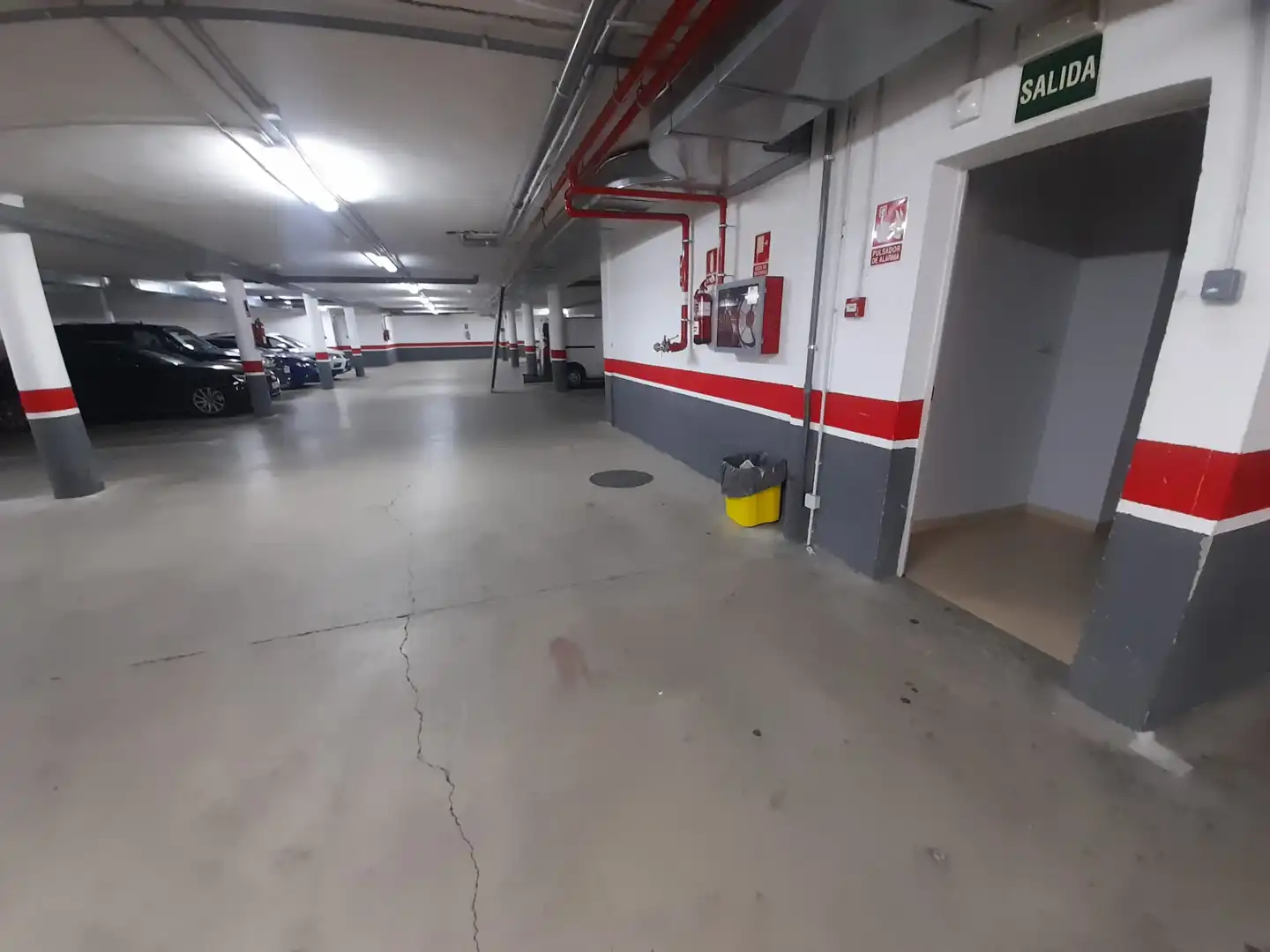 Aparcament de Pis en venda en Puertollano amb Calefacció, Traster i Piscina comunitària
