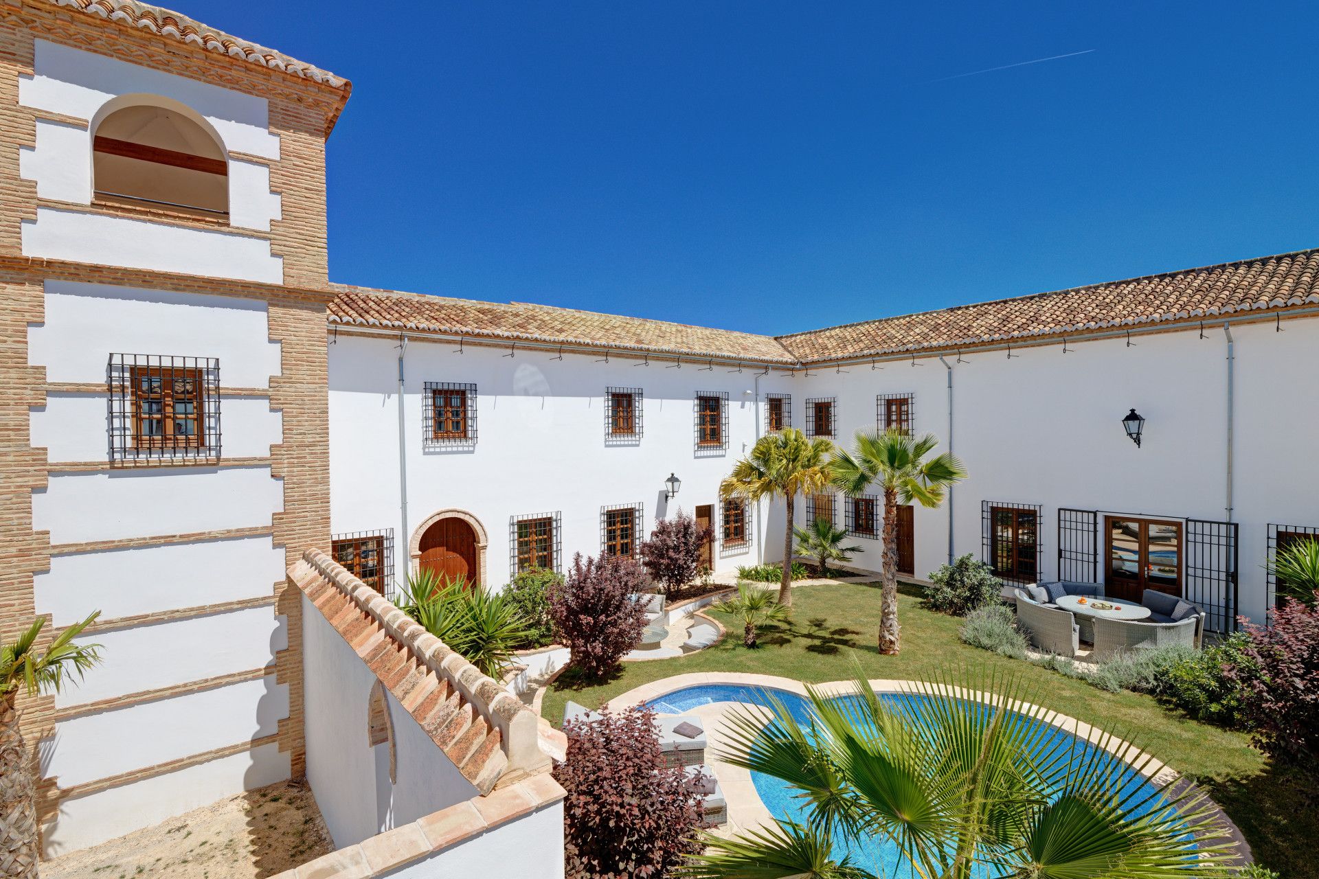 Exterior view of Country house for sale in Mollina  with Private garden, Terrace and Swimming Pool