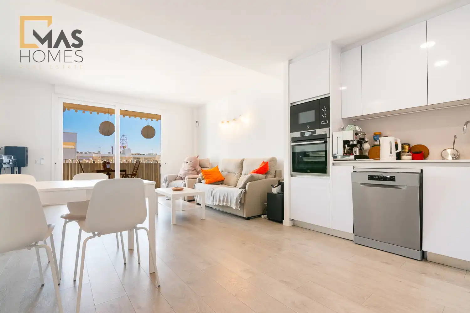 Sala de estar de Ático en venta en Salou con Aire acondicionado, Calefacción y Jardín privado