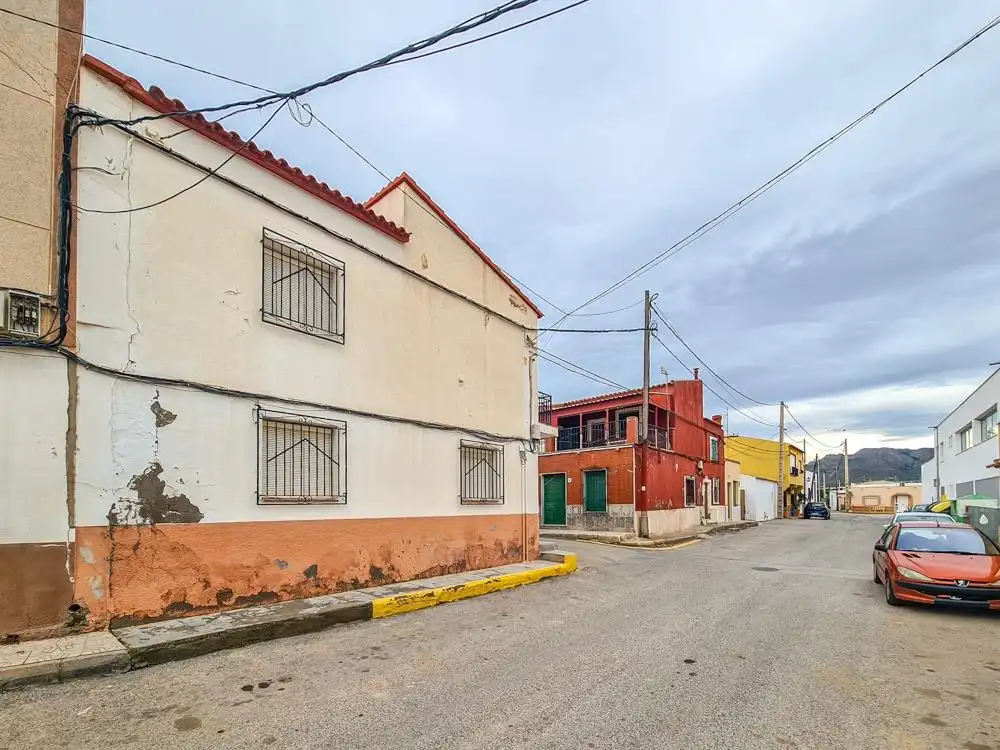 Casa amb terrassa en venda a GUAZAMARA, imagen 2