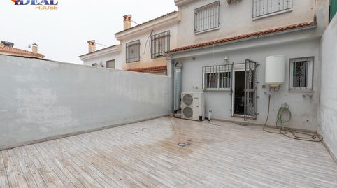 Foto 3 de Casa adosada en venta en Calle de las Eras Altas, 21, Güevéjar, Granada