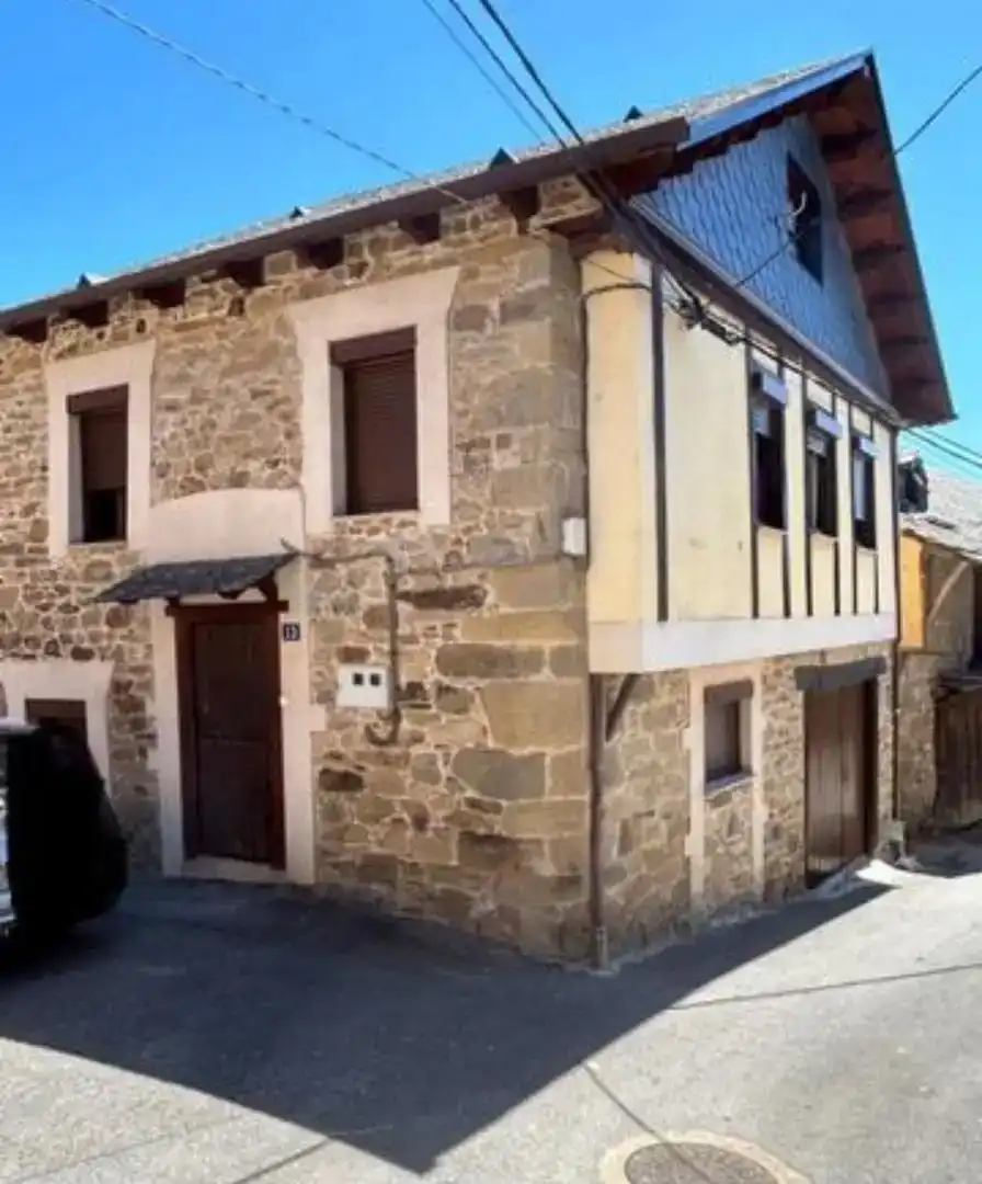 Vista exterior de Casa o xalet en venda en Folgoso de la Ribera