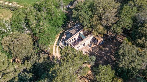 Finca de 2 hectáreas entre Esclanyà y Begur con masía en construcción y entorno natural de gran belleza.