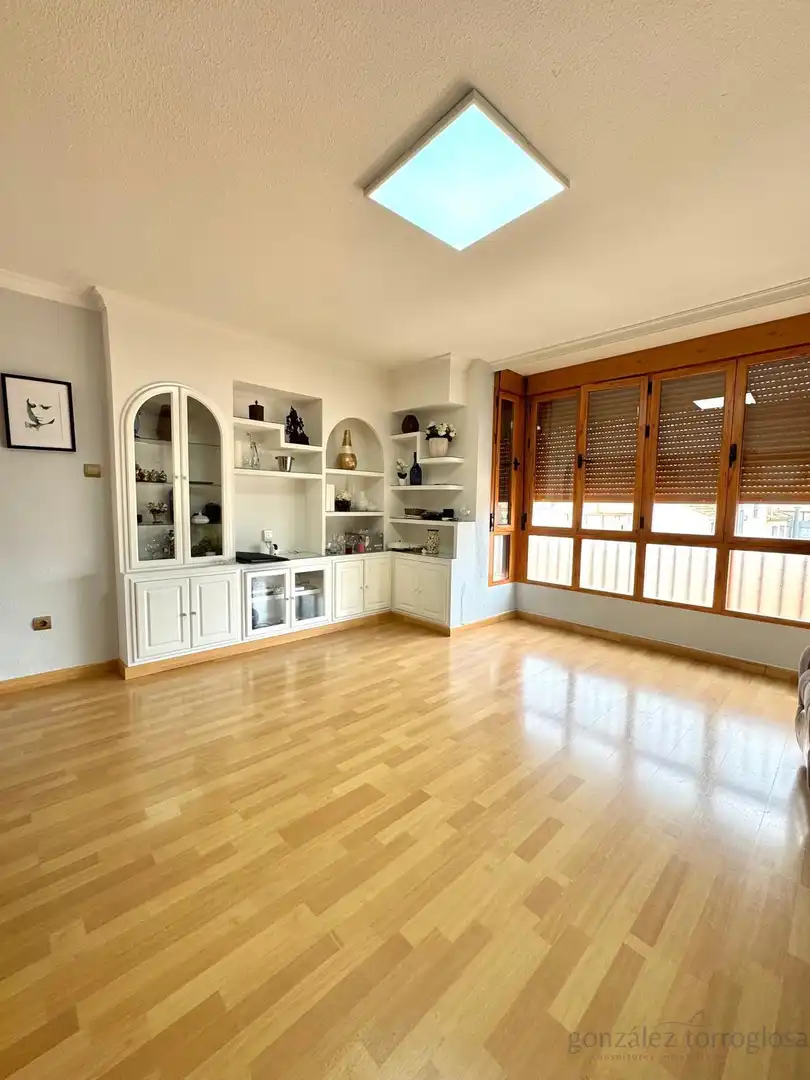 Wohnzimmer von Wohnung zum Verkauf in Lorca mit Abstellraum