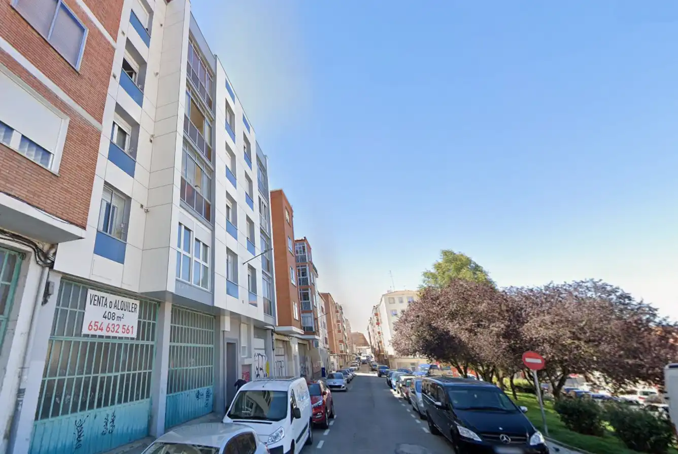 Vista exterior de Pis en venda en Burgos