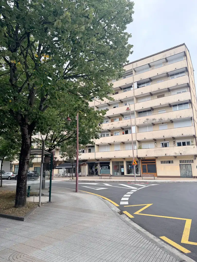 Vista exterior de Piso en venta en Zarautz con Trastero