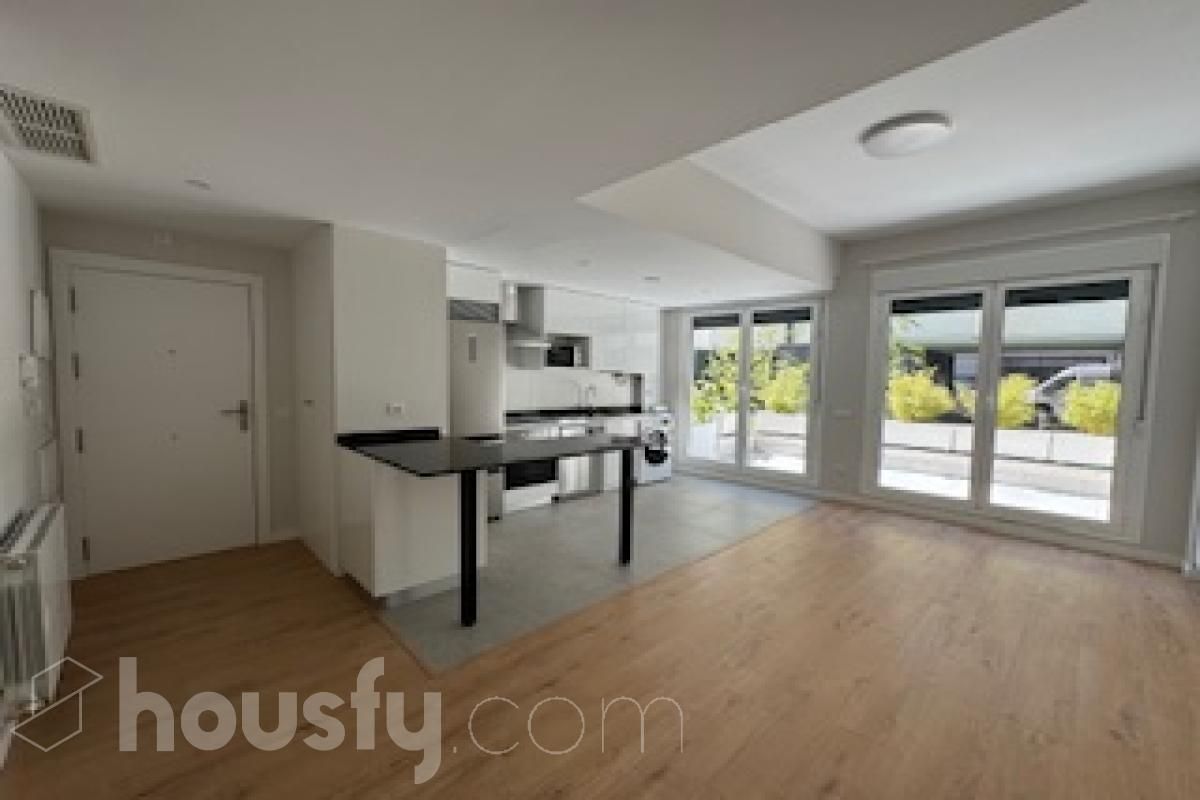 Exterior view of Planta baja to rent in  Madrid Capital  with Air Conditioner, Heating and Terrace