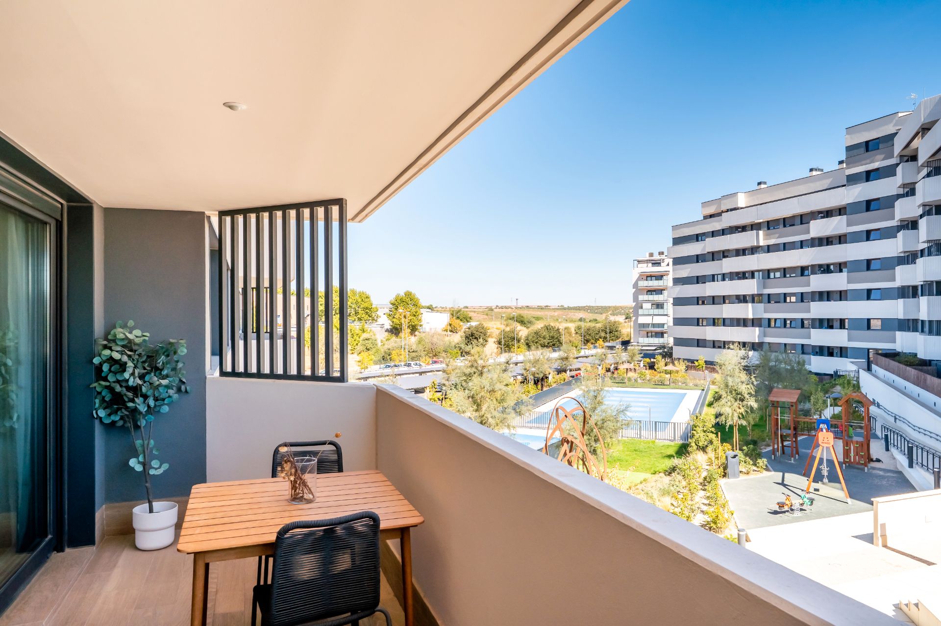 Terraza de Piso de alquiler en Valdemoro con Aire acondicionado, Calefacción y Trastero