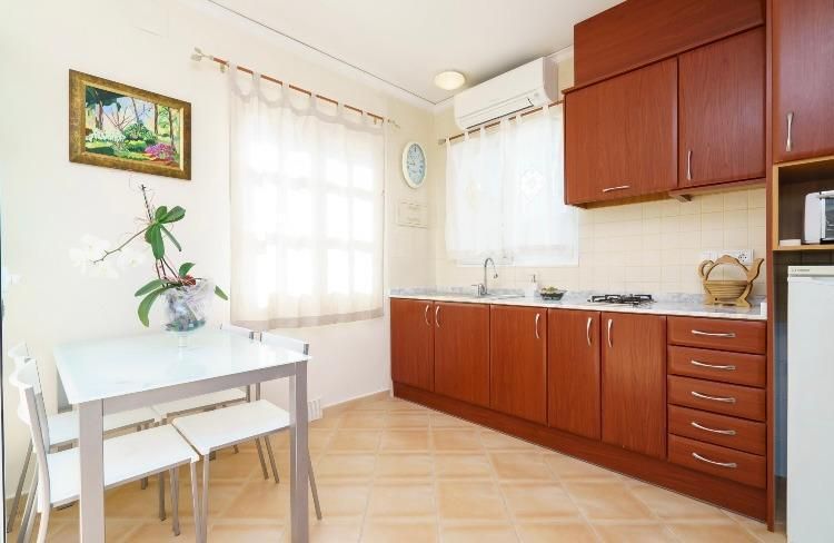 Kitchen of Study to rent in Dénia  with Air Conditioner, Heating and Terrace