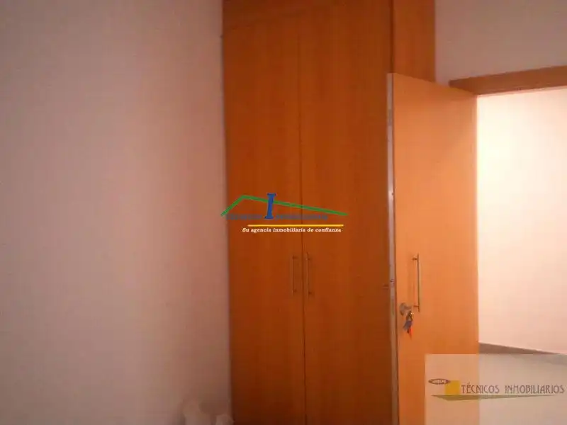 Bedroom of Office for sale in Sur