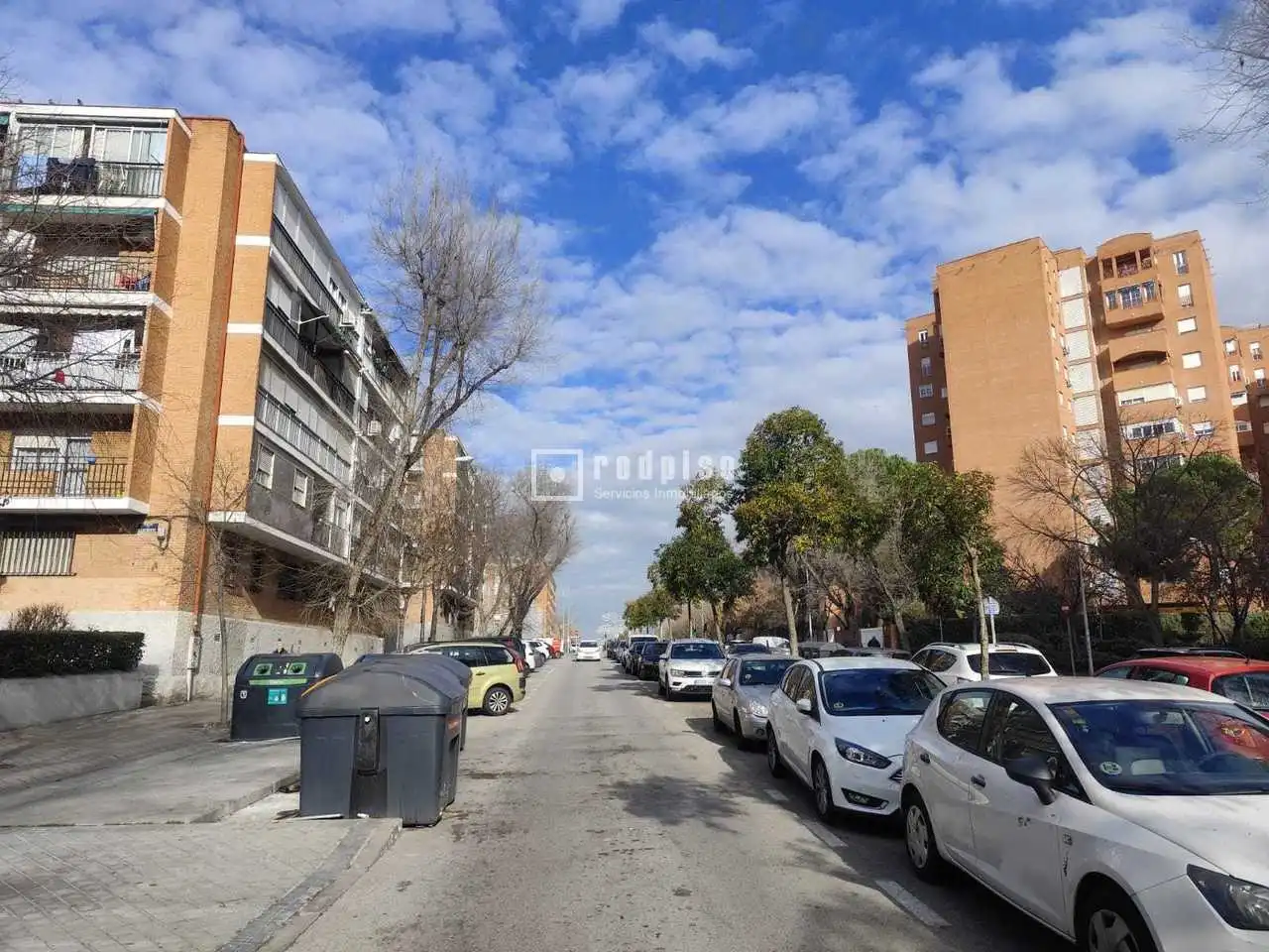 Exterior view of Garage for sale in Madrid