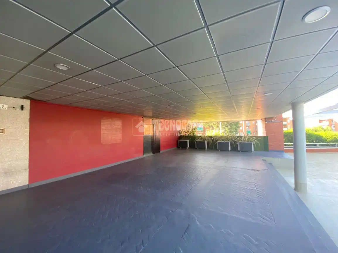 Local comercial en venta en Ensanche, imagen 2