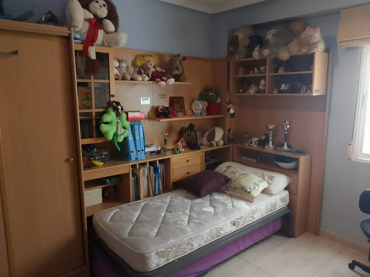 Dormitori de Pis en venda en Valencia amb Alarma