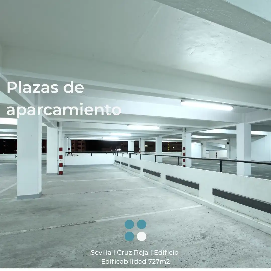 Parking de Edificio en venta en Sevilla