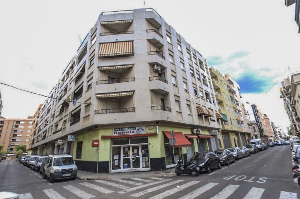 Vista exterior de Pis en venda en Gandia