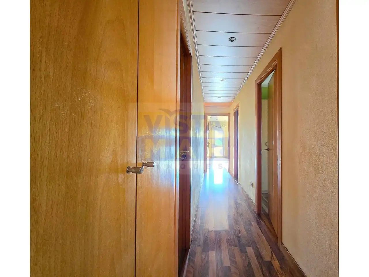Attic for rent in Cubelles  with Air Conditioner, Heating and Parquet flooring