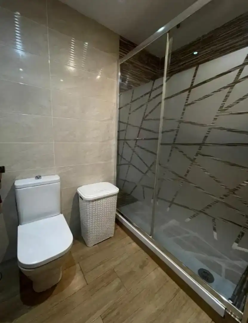 Baño de Piso en venta en Telde con Amueblado, Horno y Lavadora