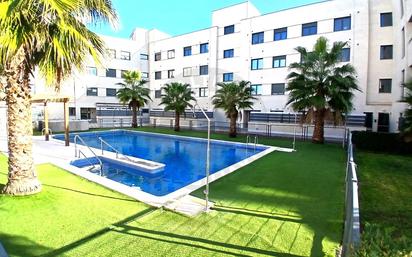 Swimming pool of Flat to rent in Cáceres Capital  with Air Conditioner, Private garden and Terrace