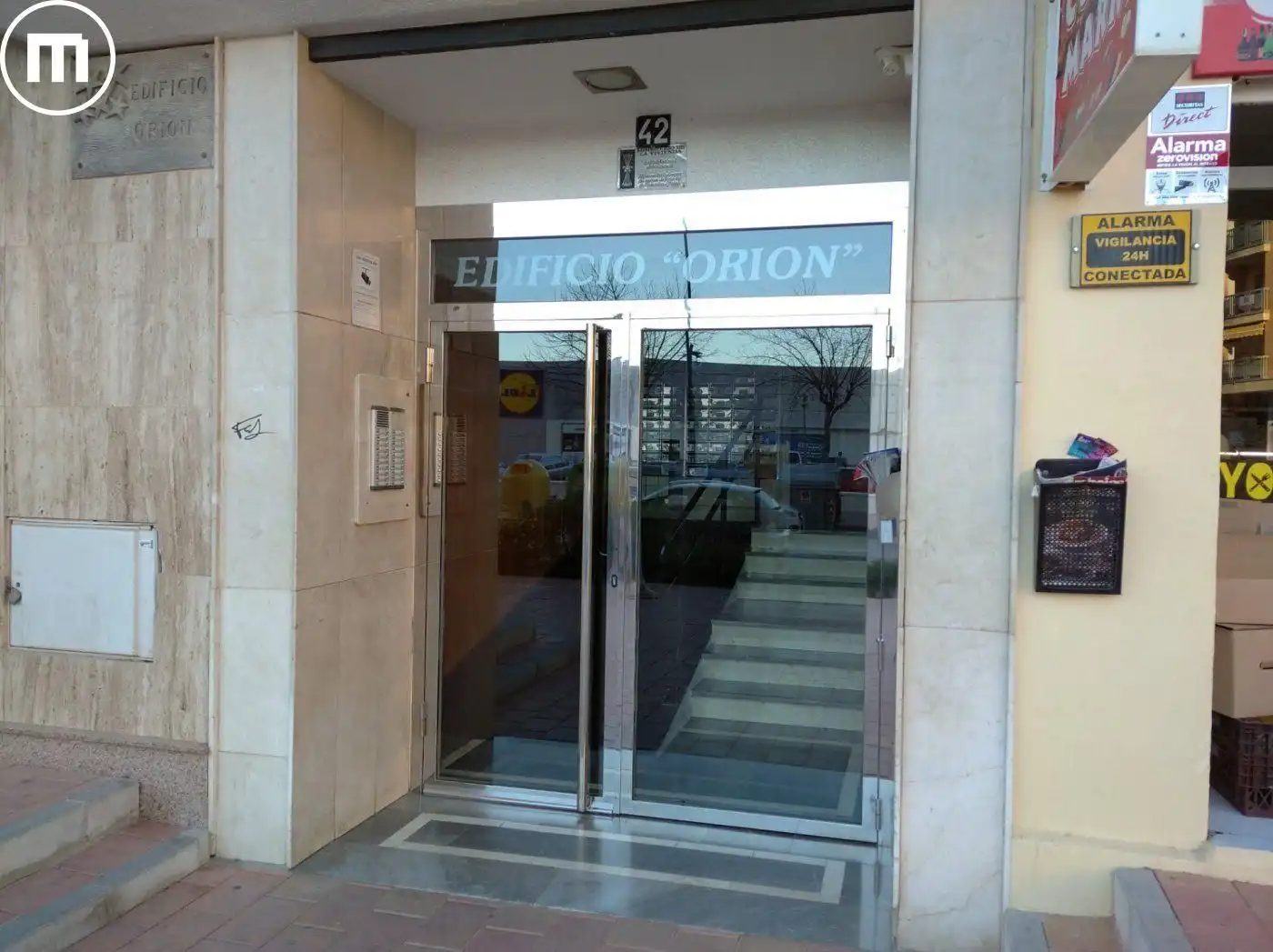 Local comercial en venta en Avenida Alameda de Cervantes, imagen 3