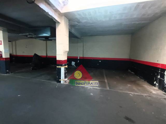 Garaje en Venta en Los Rosales