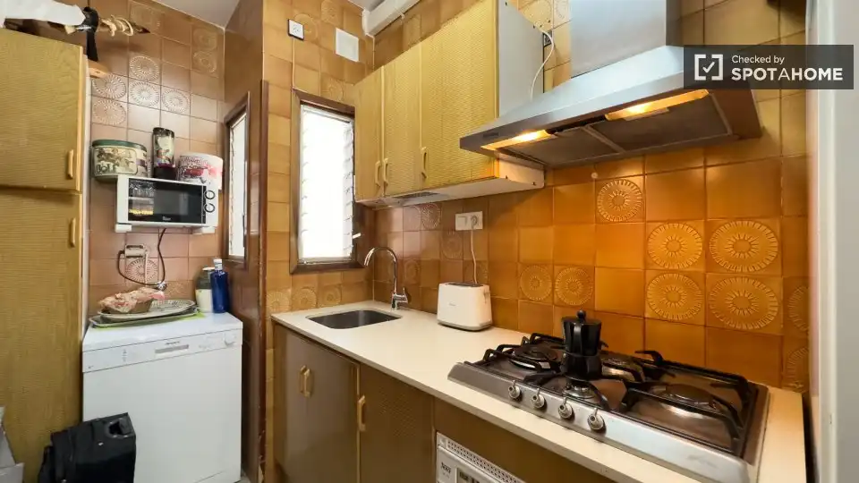 Cocina de Piso de alquiler en Barcelona con Aire acondicionado, Calefacción y Amueblado