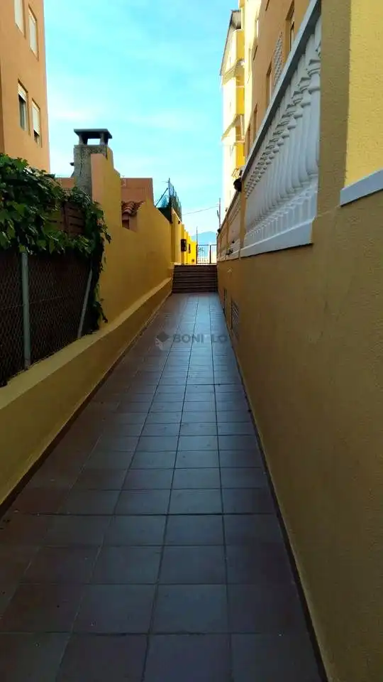 Piso en venta en Moncofa con Terraza, Piscina y Amueblado