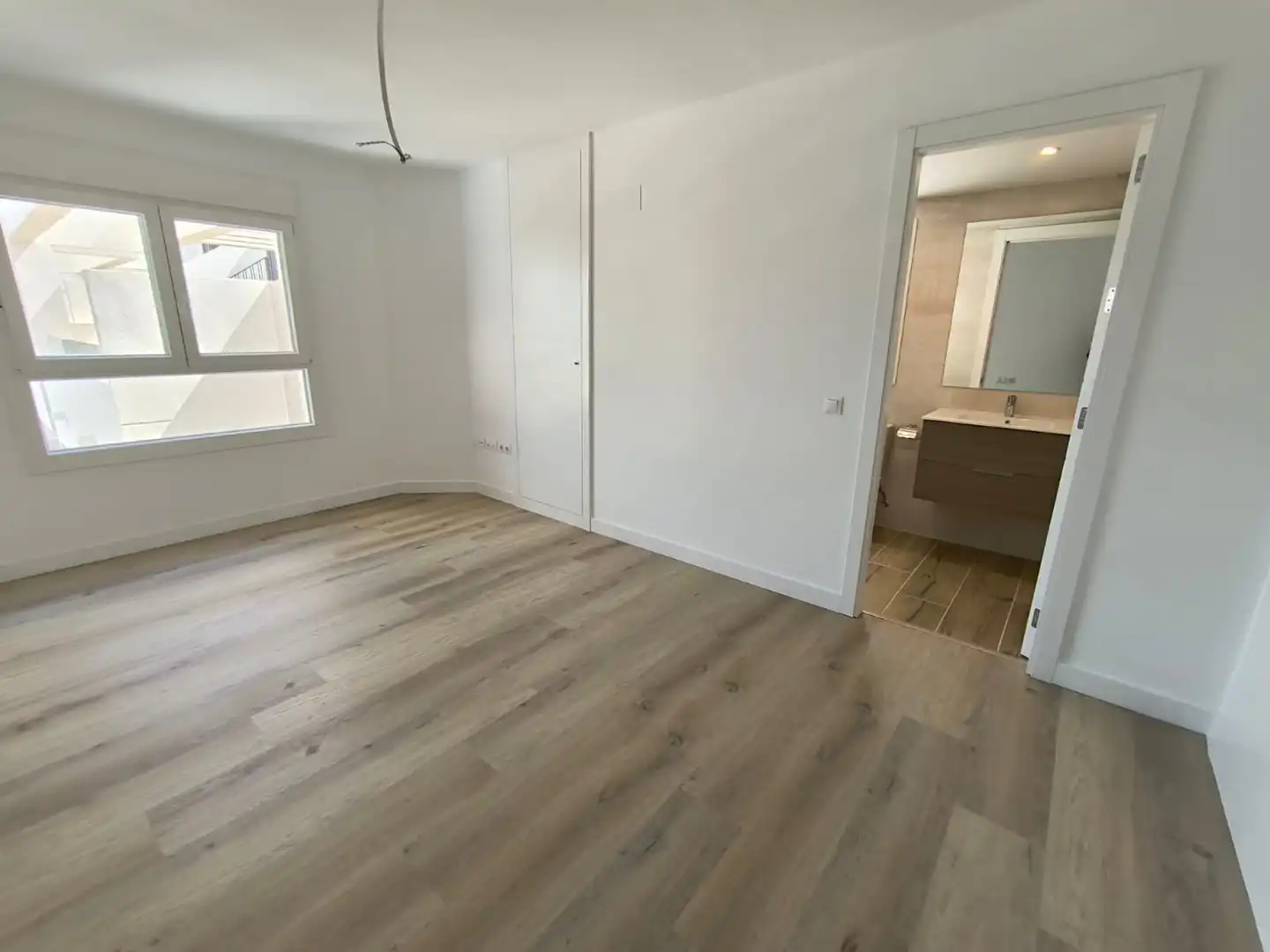 Dormitori de Apartament de lloguer en Marbella amb Aire condicionat, Terrassa i Traster