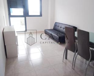 Living room of Flat to rent in Oropesa del Mar / Orpesa  with Parquet flooring, Terrace and Furnished
