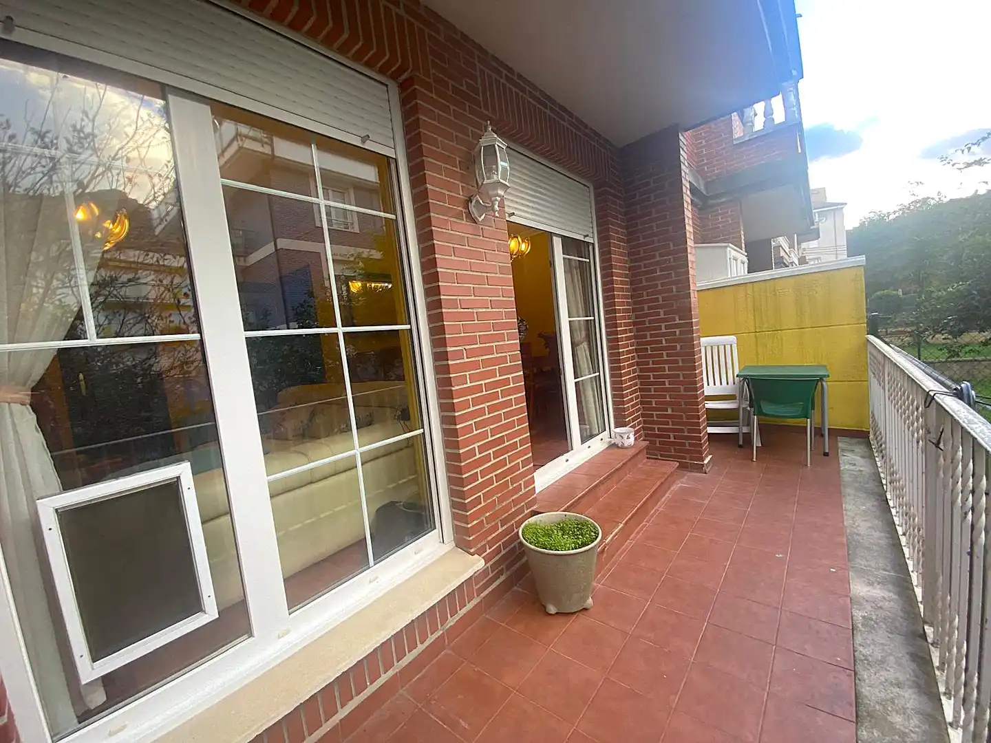 Terrasse von Maisonette zum Verkauf in Castro-Urdiales mit Heizung, Privatgarten und Terrasse