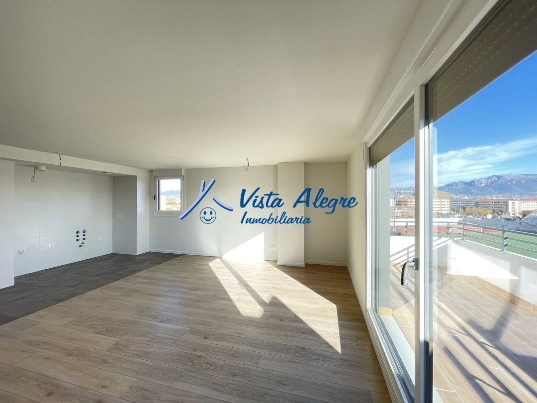 Sala d'estar de Pis en venda en Haro amb Calefacció, Parquet i Terrassa