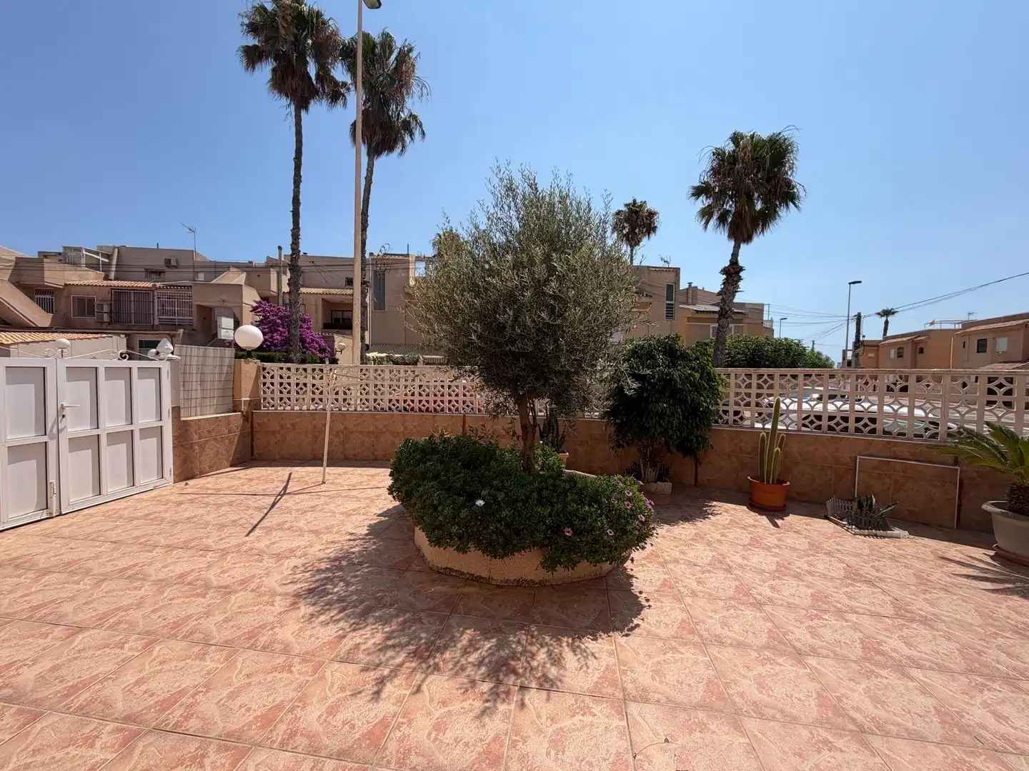 Terraza de Casa adosada en venta en Torrevieja con Jardín privado, Terraza y Trastero