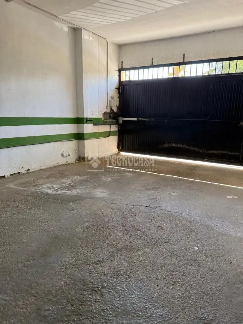Aparcament de Garatge en venda en Alhendín