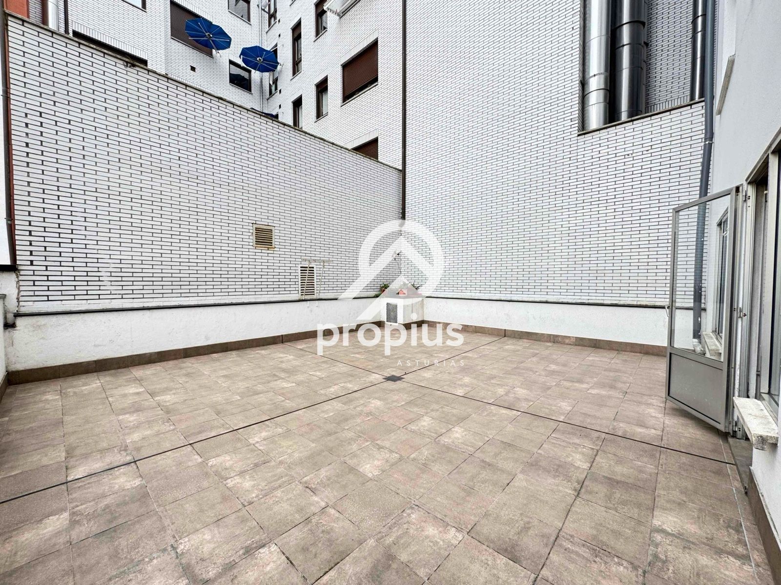 Terrace of Flat for sale in Oviedo   with Heating, Parquet flooring and Terrace